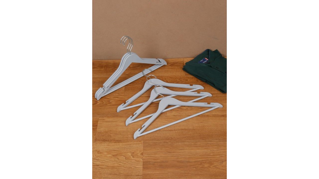 DREAM WEAVERZ Pack of 6 Grey Heavy Duty Plastic Durable Adult Clothes Hangers