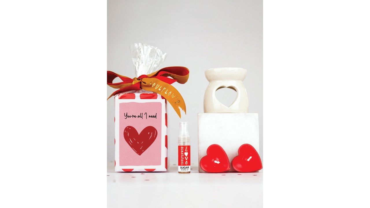 Soulflower Set Of 3 White & Red Token Of Love Gift Set