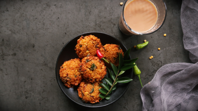 5 Fiery Indian Snacks You Can Easily Order Online