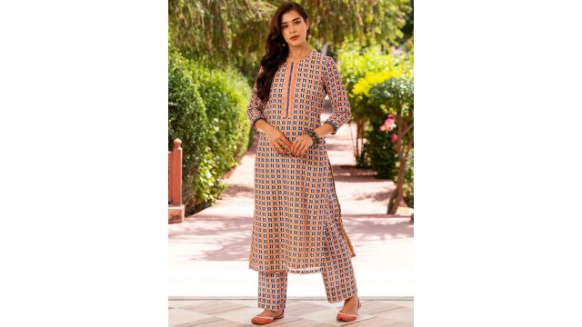 Ambraee Women Coral Printed Kurta with Trousers