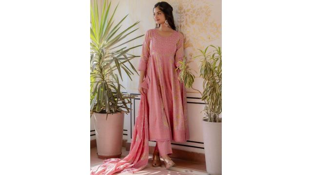 Anouk Women Floral Printed Panelled Aari Work Pure Cotton Kurta with Trousers & With Dupatta