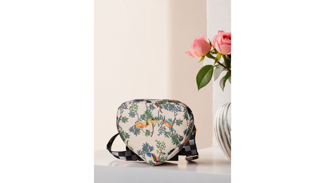 BANDICOOT Printed Structured Sling Bag with Fringed