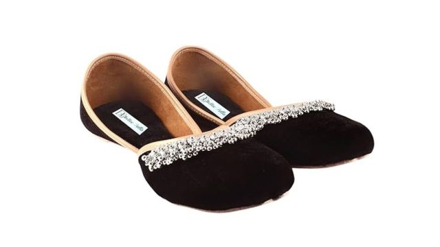 BELLIE BELLA Women Ethnic Footwear Punjabi Jutti/Mojari