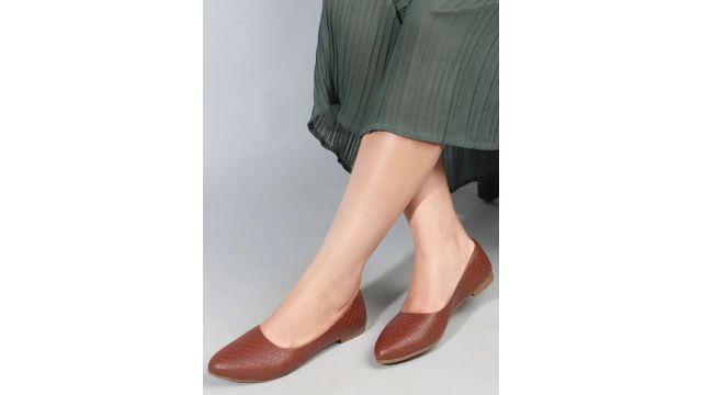 Colo Women Bellies Sandal