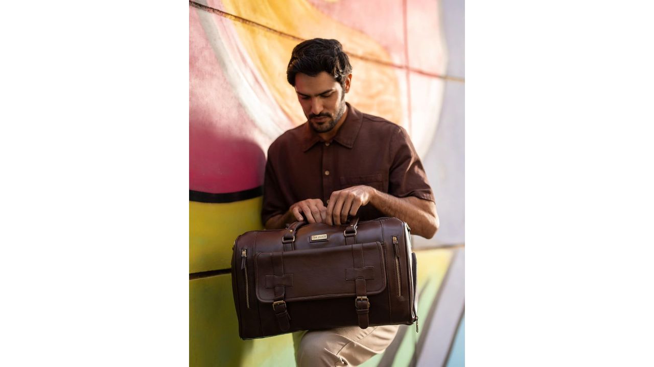 Fur Jaden Weekender with Separate Shoe/Laundry Compartment