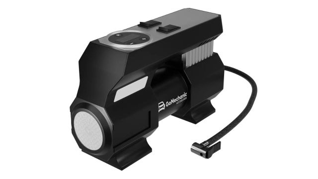 GoMechanic Gusto T4 150 psi Tyre Air Pump for Car & Bike