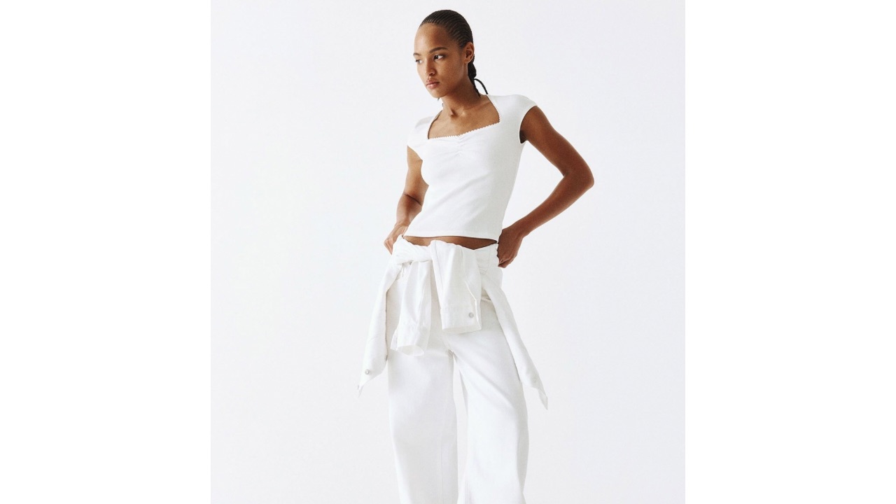 H&MRibbed Sweetheart-Neck Top