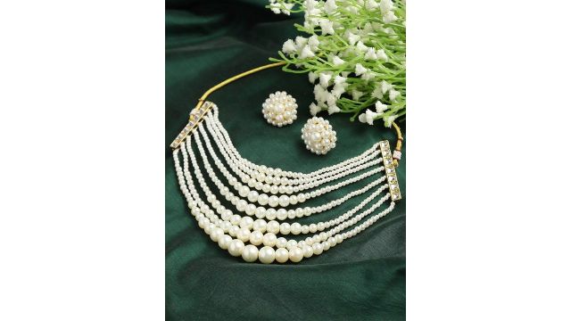 KARATCART Gold-Plated Pearl Beaded Choker Necklace & Earrings