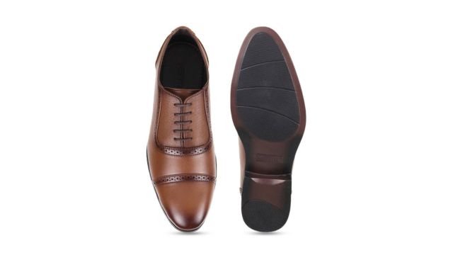 Metro Men Textured Round Toe Leather Formal Oxfords