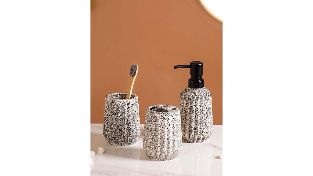 Nestasia Grey & Black 3 Pieces Ribbed Bathroom Accessories