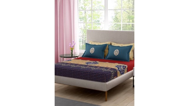 PorticoMulticoloured Ethnic Motifs 210 TC Bedsheet with 2 Pillow Covers