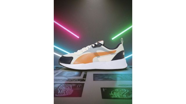 Puma Men Cream-Coloured and Orange Colourblocked Sneakers