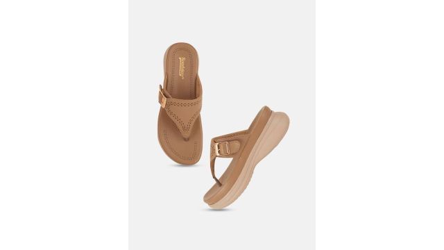 Roadster The Lifestyle Co. Women Textured Round Toe Sandals