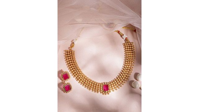 Rubans 18K Gold Plated White Pearl Beaded Contemporary Handcrafted Choker Necklace Set