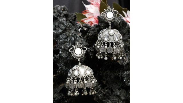 Sangria Textured Jhumka Earrings