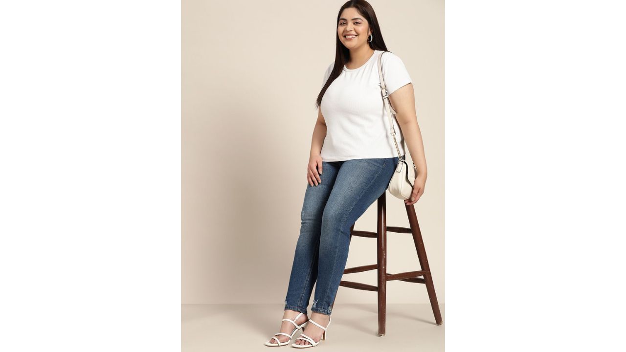 Sztori Women Plus Size Skinny Fit Light Fade Jeans