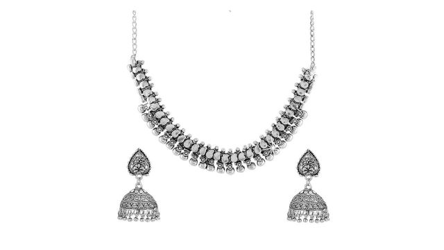 Yellow Chimes Traditional Silver Oxidised Kohlapuri Jewellery Choker Necklace Set