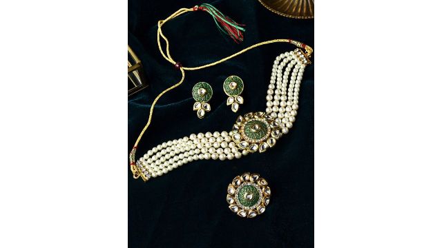 Zaveri Pearls Gold-Plated Green & White Kundan-Studded Beaded Meenakari Jewellery Set