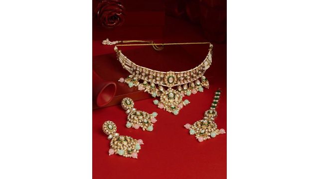 Zaveri Pearls Gold-Plated Meenakari Jewellery Set