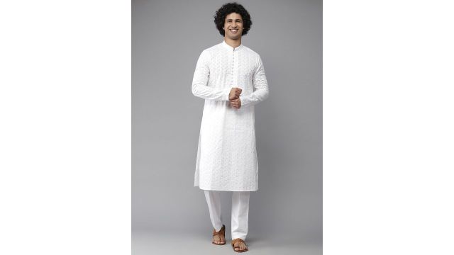 seedesigns Men White Embroidered Chikankari Pure Cotton Kurta with Pyjamas