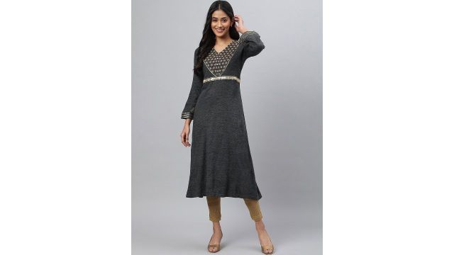 AURELIA Women Grey Yoke Design Flared Sleeves Kurta