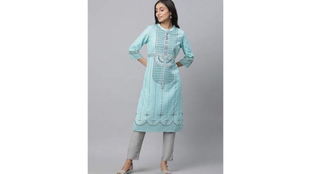 AURELIAEthnic Motifs Printed Mandarin Collar Straight Kurta