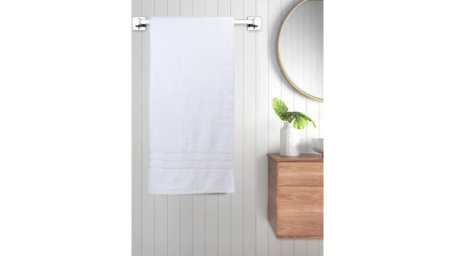 BOMBAY DYEING Flora White 350 GSM Cotton Bath Towels