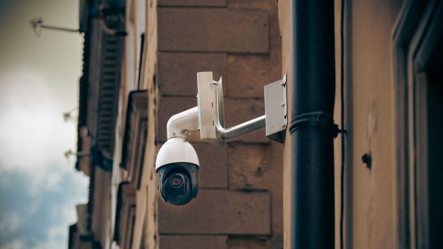 Best surveillance camera deals on Amazon 2025