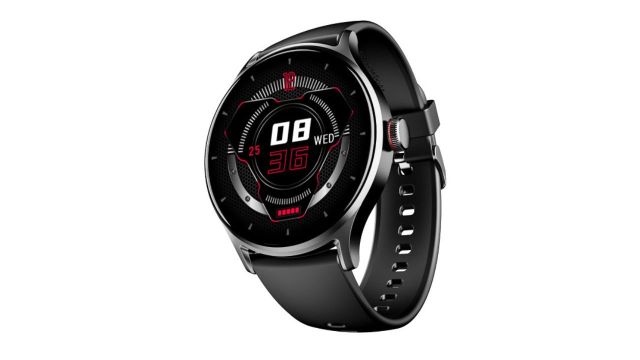 BoAt Lunar Vista Fitness Smartwatch