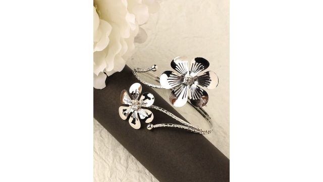 DressBerry Silver‑Plated Armlet (Slip‑On)