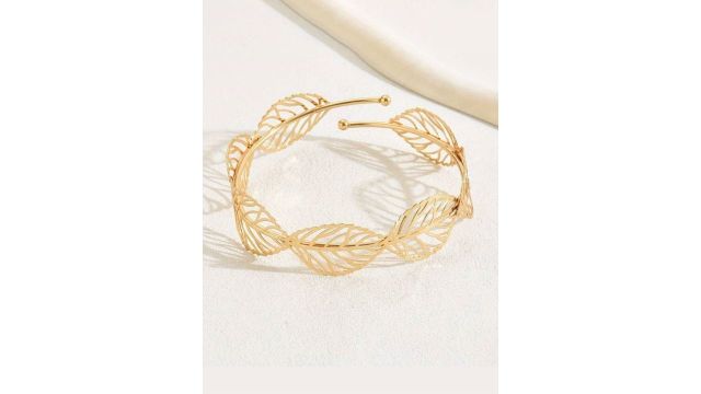 EL REGALO Gold‑Plated Armlet (Slip‑On, Adjustable)