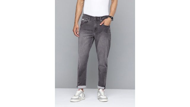 Flying Machine Relaxed Tapered High-Rise Light Fade Jeans