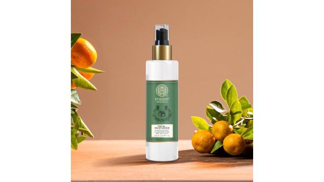 Forest Essentials Hydrating Facial Moisturiser with SPF 25