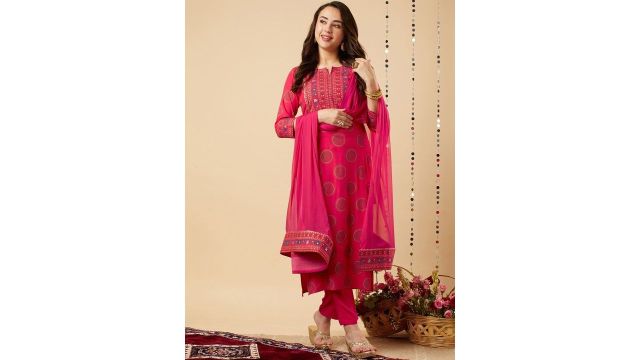 GoSriKi Ethnic Motifs Yoke Design Gotta Patti Kurta With Trousers & Dupatta