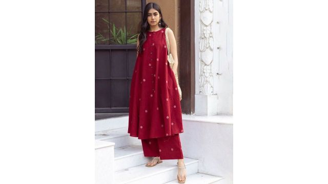 GoSriKi Women Printed Regular Kurta with Palazzos