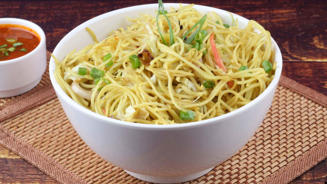 Hakka Chowmein