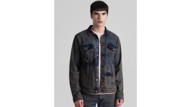 Jack & JonesWashed Spread Collar Denim Jacket