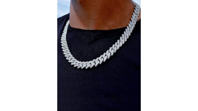 Jewels Galaxy Men Silver-Plated Stainless Steel Cuban Chain