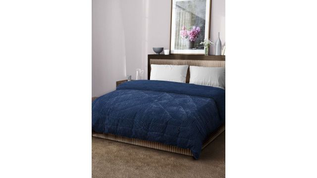KLOTTHE Navy Striped Woollen Heavy Winter Quilt (Double, 950–1000 GSM)