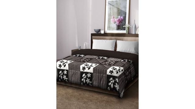 KLOTTHE White Floral Woollen Heavy Winter Quilt (Double, 950–1000 GSM)