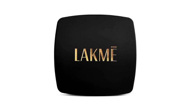 LakmeForever Matte Compact, Smooth Finish, Lasts for 12 Hrs, Even Toned Look, Pearl, 9g