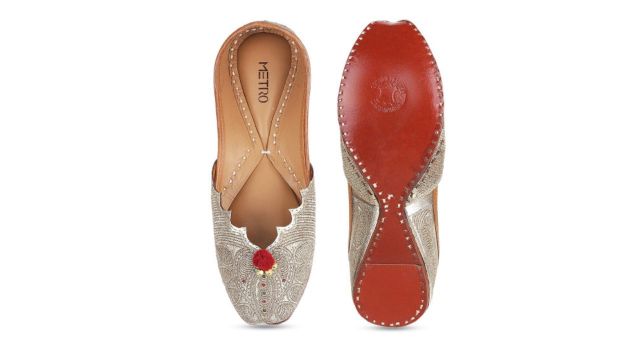 Metro Embellished Ethnic Mojaris