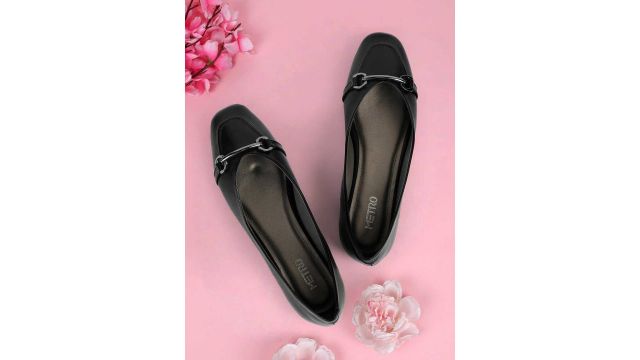 Metro Women Square-Toe Ballerinas
