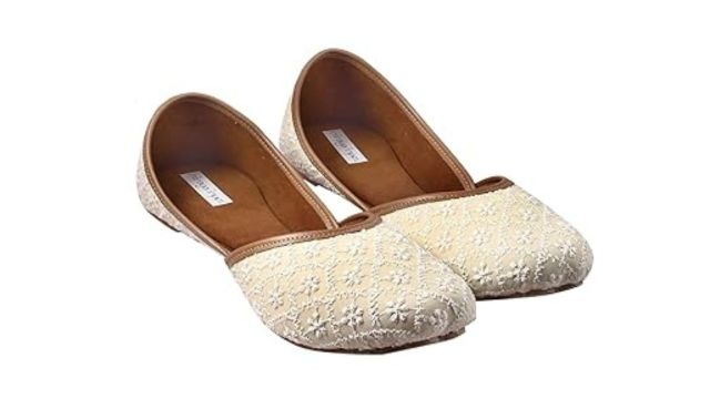 Miraya Impex Women Punjabi Embroidery Jutti with Beautiful Design