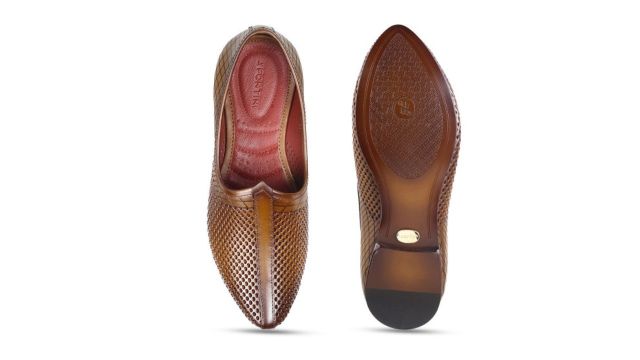 Mochi Textured Perforated Leather Mojaris (Tan)