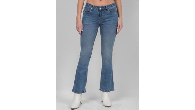 Numero Uno Women Bootcut Light Fade Stretchable Jeans