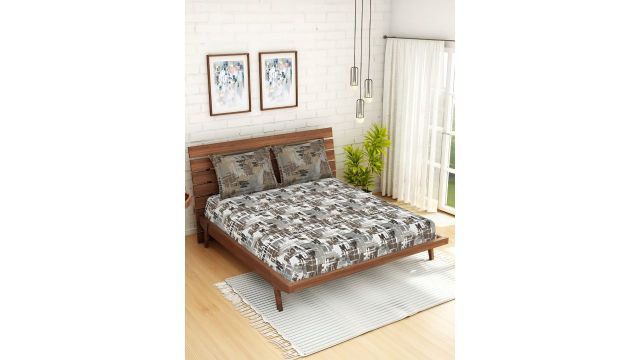 SPACESBrown Abstract Pure Cotton 144 TC Queen Bedsheet with 2 Pillow Covers-88 x 100 inches