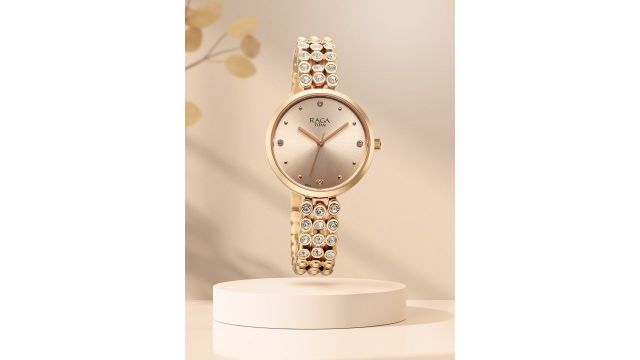 Titan Raga Show Stopper Women Embellished Dial Watch (95262WM01)