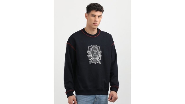Tommy HilfigerMen Embroidered Typography Printed Sweatshirt