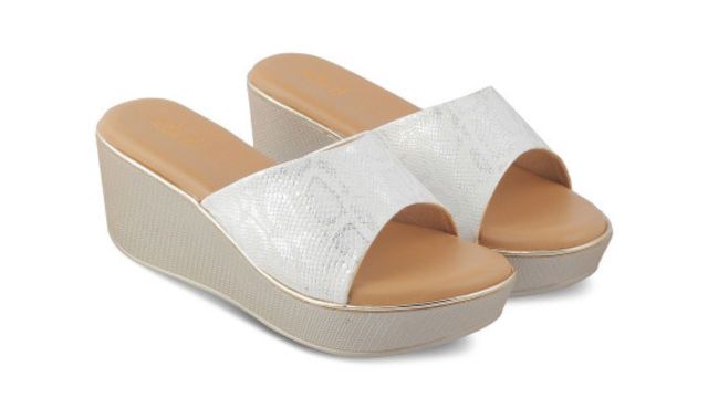 Tresmode Women Western Embellished Printed Wedge Sandals